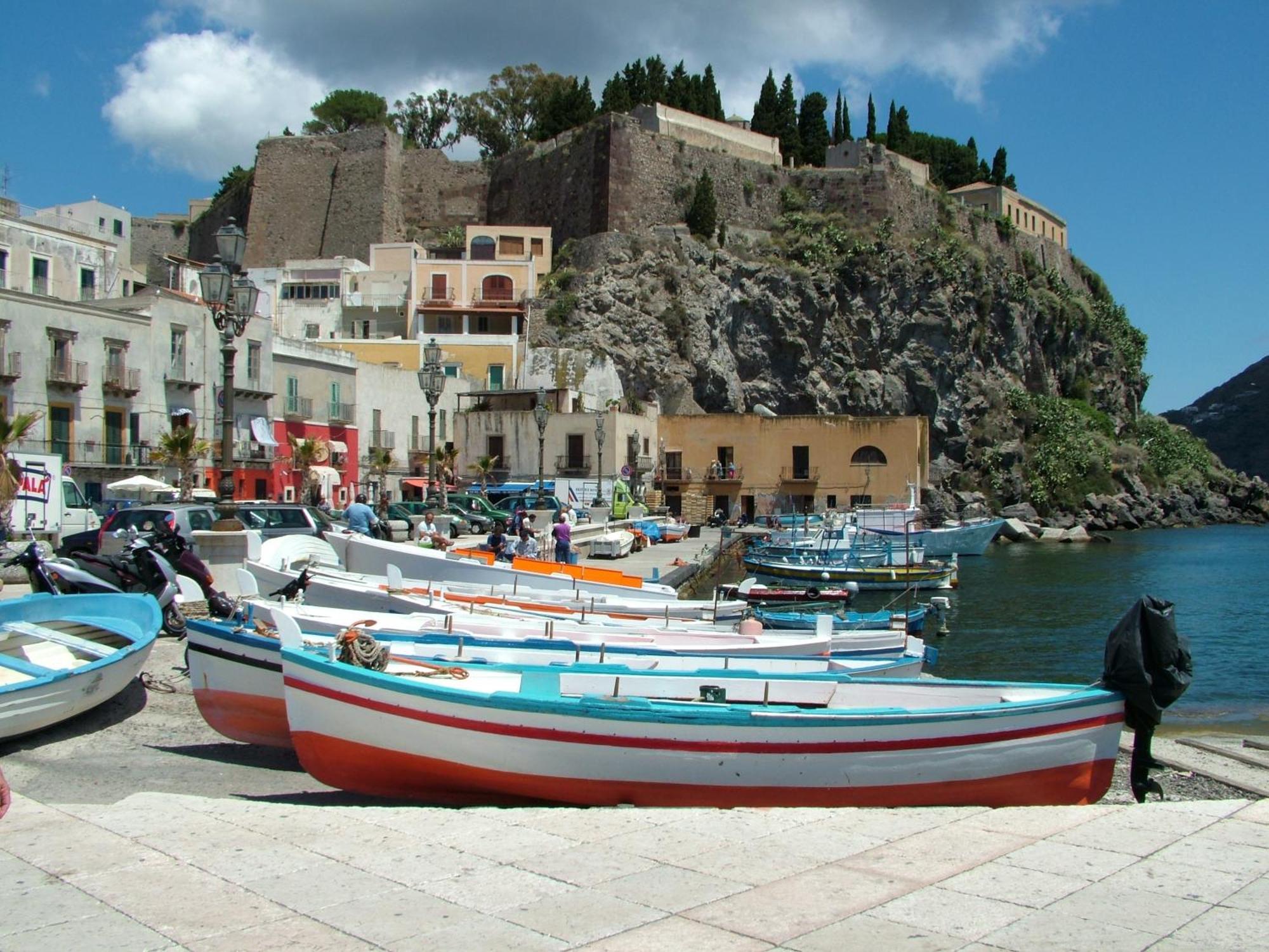 Domus Apollo Apartment Lipari  Exterior photo
